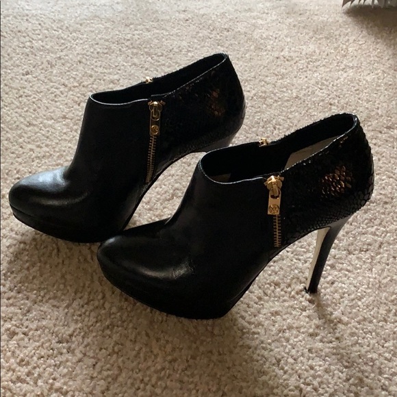 Michael Kors High Heel Black Bootie - Picture 4 of 6